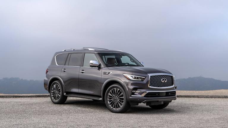2023 Infiniti QX80 front right
